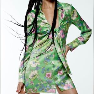 NWOT Zara Floral Printed Satin Long Sleeve V-Neck Green Dress XS